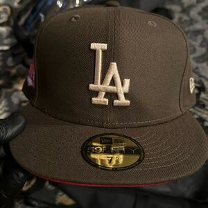 Dodgers brand new fitted hat 7 5/8 super clean color 🔥🔥